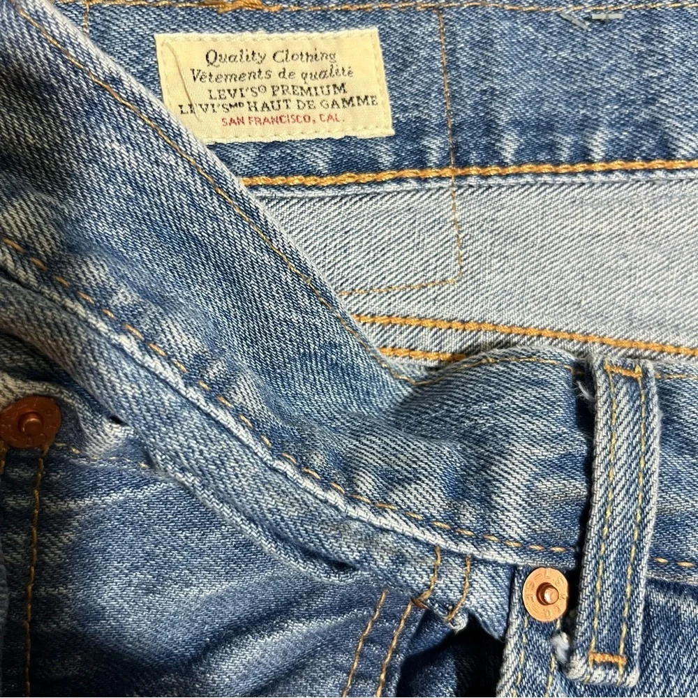 Levi’s Premium 501 ‘93 Straight Fit Men’s Jeans Basil Sky Destructed Medium Wash - Picture 12 of 16